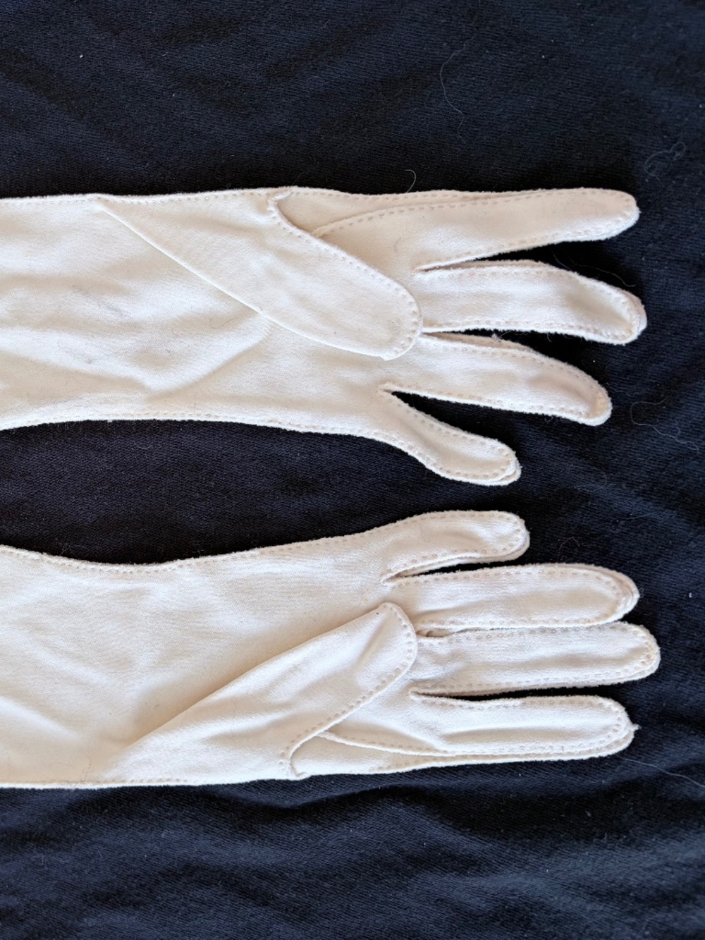 Vintage Handmade White Evening Gloves – Size Small